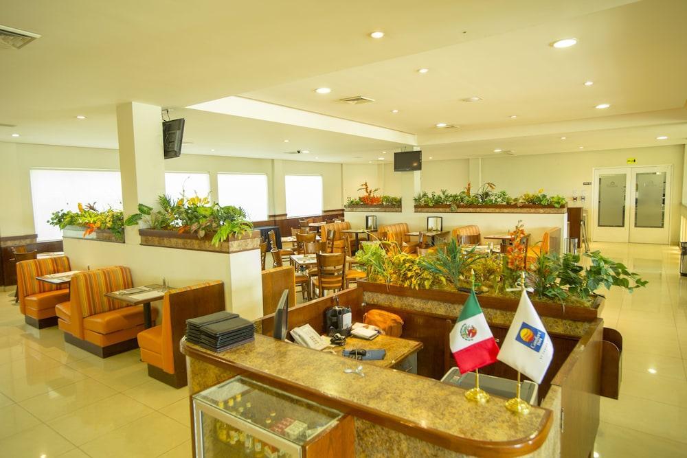 Comfort Inn Monterrey Norte Exterior photo